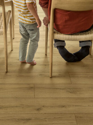 Ламиниран паркет Quick-Step Classic 5792 Honey Brown Oak