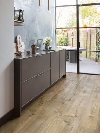 Ламиниран паркет Quick-Step Impressive 8257 Rye oak