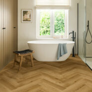 IMD8244_Interior02_bath-B2B Square XL